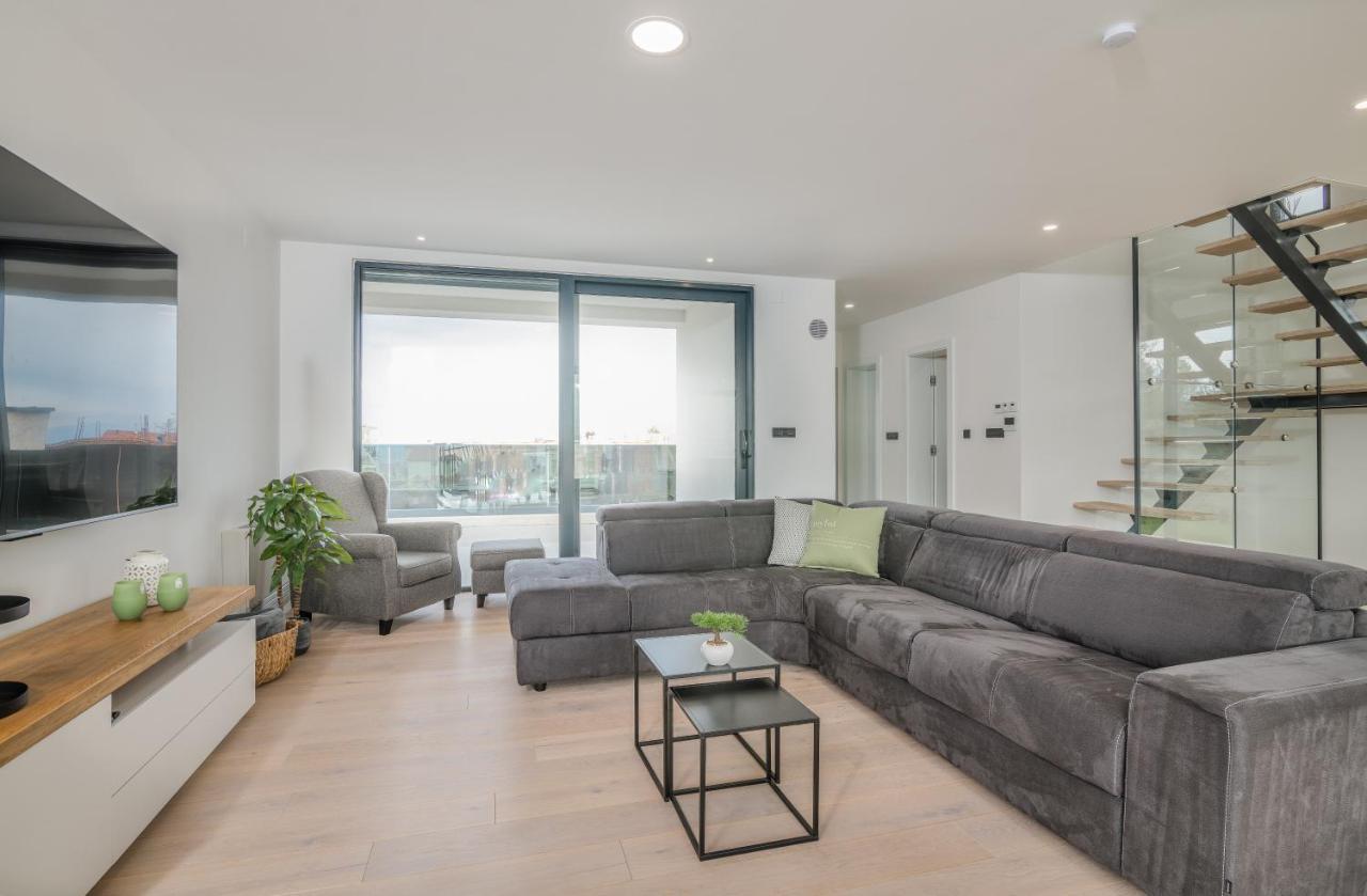 Luxury Villa Weiss - Malinska - Heated Pool - Central Floor Heating In Winter Экстерьер фото